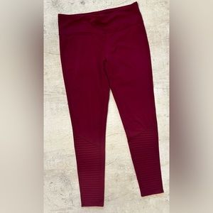 Threads 4 Thought yoga leggings M